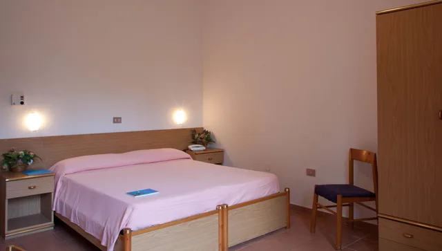 غرفة بسرير مزدوج أو سريرين منفصلين، MODERNO HOTEL 1/2