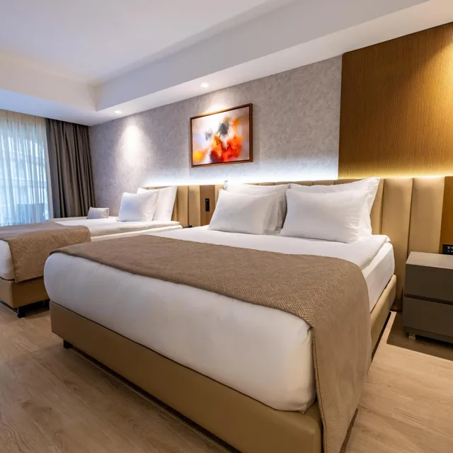 Deluxe, Double Bed, Lateral Side Sea View، Beks Premium Resort and Spa 2/8