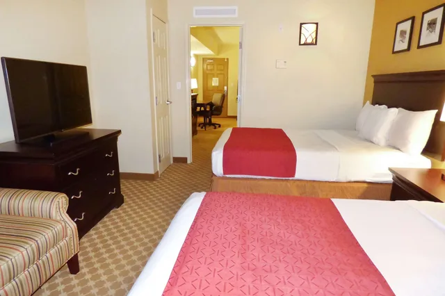 1 Bedroom, Suite, 2 Queen Beds, Sofa, Country Inn & Suites by Radisson, Port Orange-Daytona, FL 2/6