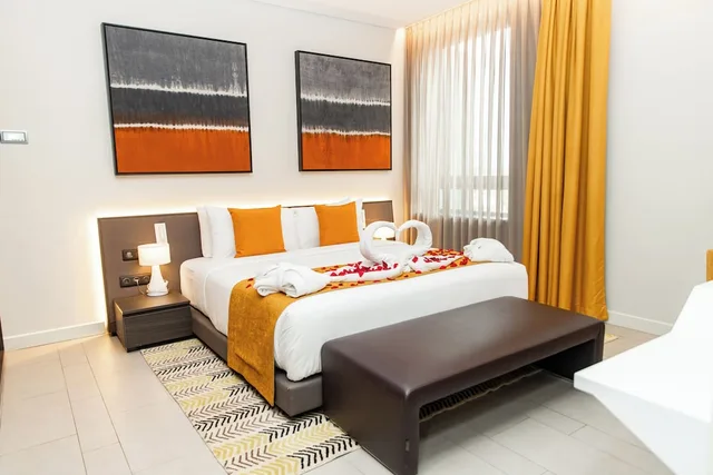 Presidential, Suite, 2 King Beds, Lagoon View، Noom Hotel Abidjan 2/6