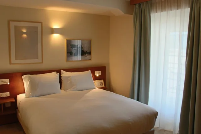 غرفة كومفورت بسرير مزدوج، Hotel The Originals de la Paix Beaune 6/10