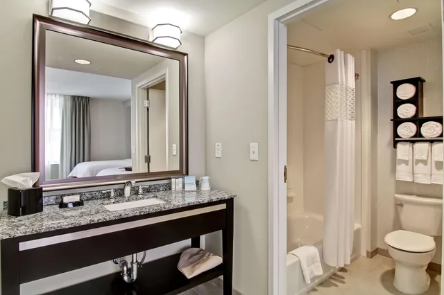 جناح استوديو بسريرين كوين مع أريكة، Hampton Inn Suites Cincinnati Downtown 4/4