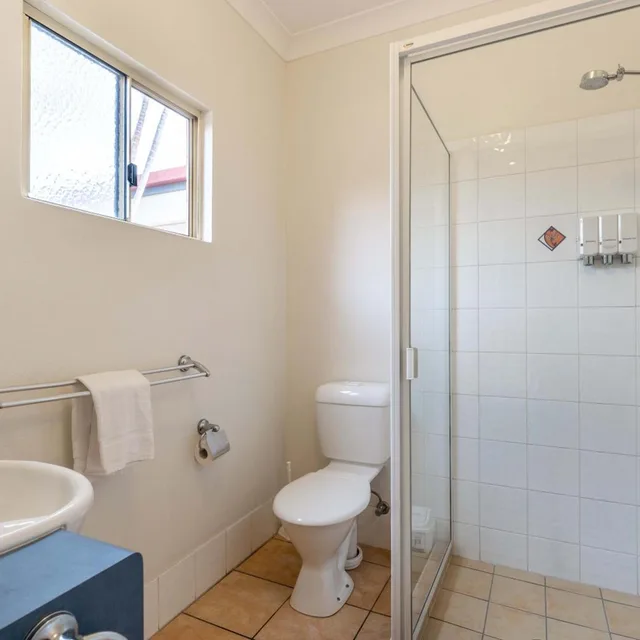 غرفة عائلية، Midlander Motor Inn 4/5