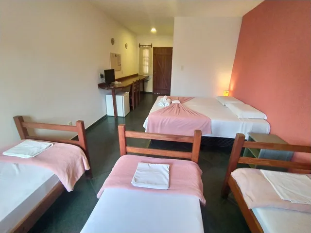 Family, 1 Double and 3 Single Beds، Pousada Ceu de Estrelas 2/7