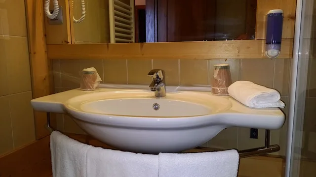 غرفة عائلية بسرير كوين وسرير فردي، Hotel Monte Bondone 9/10