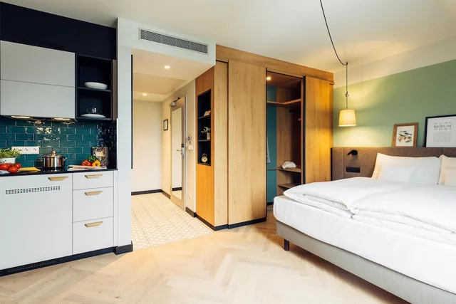 استوديو بسرير كوين، Harry's Home Berlin - Moabit Hotel & Apartments 1/10
