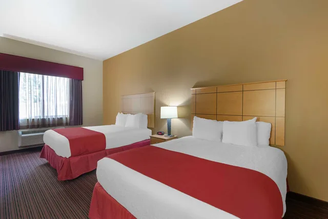 غرفة بسريرين كوين لذوي الإعاقة، Best Western Golden Prairie Inn & Suites 1/5