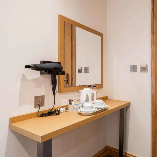 Superior, Double Bed, Comfort Inn Hyde Park 6/7
