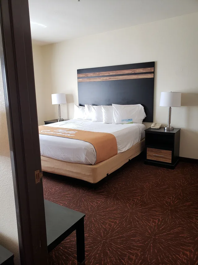 جناح بسرير كينج وسرير كوين بغرفة نوم واحدة، Days Inn & Suites by Wyndham Tucson/Marana 6/10