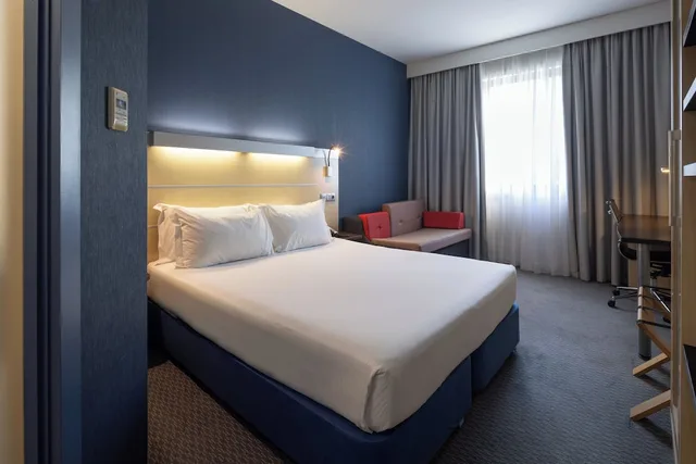 غرفة قياسية بسرير مزدوج، Holiday Inn Express Porto Exponor 3/10