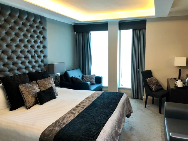 غرفة ديلوكس بسرير مزدوج، The Continental Hotel 1/3