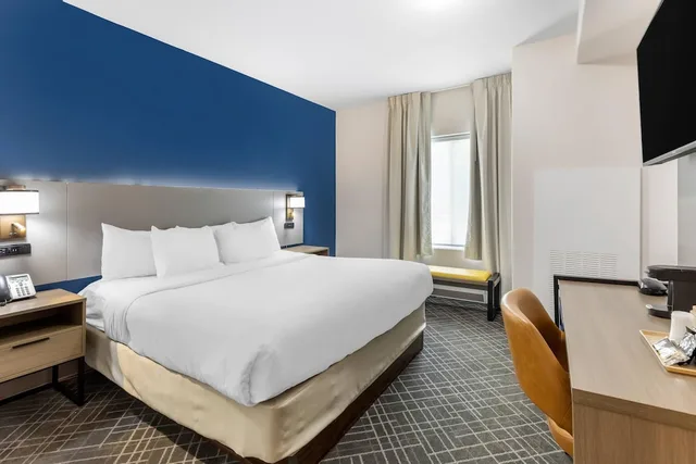 Upgrade, Efficiency, Suite, King and Queen Bed, Sofa، Comfort Inn & Suites Glenwood Springs On The River 7/10