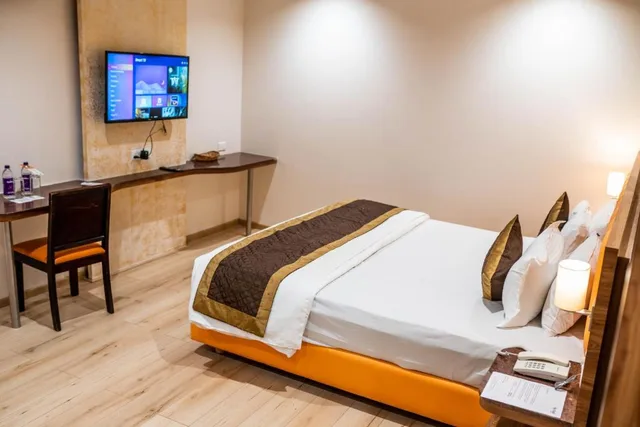 غرفة بريميير بسرير مزدوج، Kyriad Hotel Gulbarga 1/2