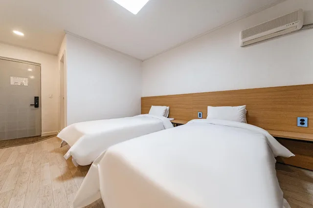 غرفة قياسية بسريرين منفصلين، Mammoth Resortel 6/10