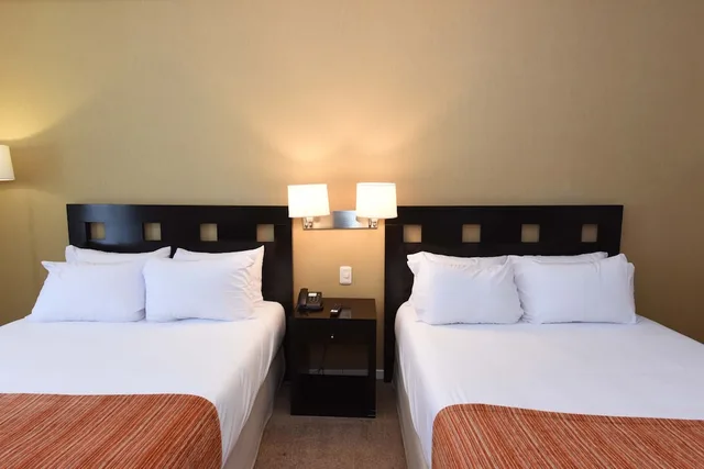 غرفة قياسية بسريرين كوين بإطلالة على النهر، Hotel Camberland Ramallo 3/3