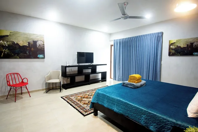 جناح سوبيريور بسرير كينج بإطلالة على المسبح مع أريكة، Hotel Casa Tortuga Tulum 6/10