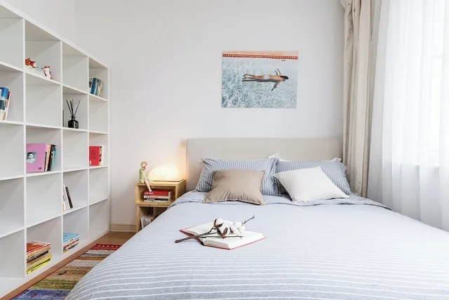 2 Bedrooms, Senior, Apartment, 2 Queen Beds, Kitchen, Book and Bed-People's Square 5/10
