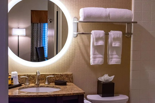 غرفة بسرير كينج، Best Western Plus Suites Hotel Coronado Island 4/5