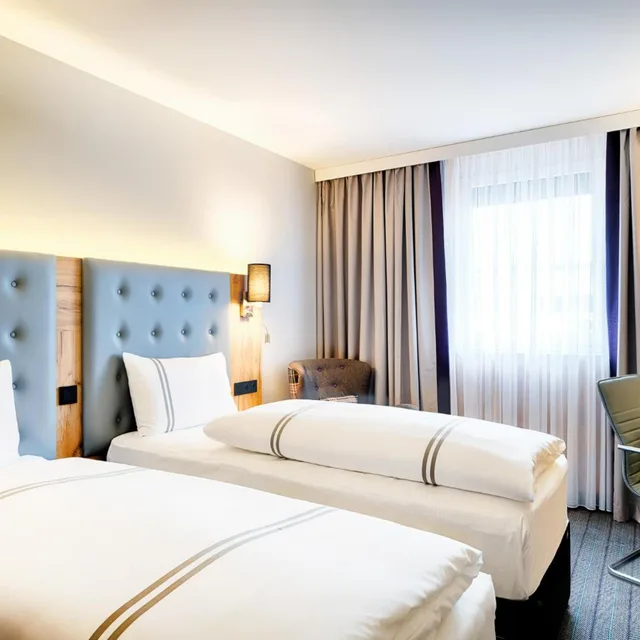 غرفة قياسية بسرير مزدوج أو سريرين منفصلين، Premier Inn Lindau Hotel 1/7