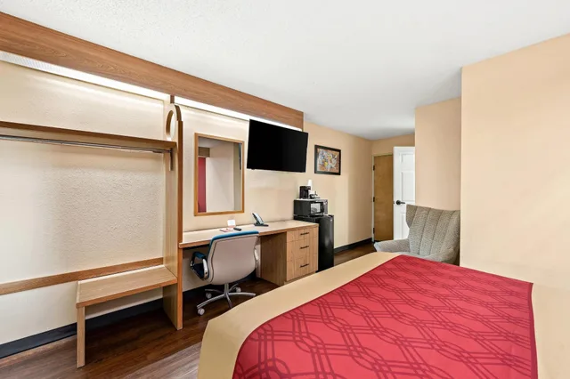 غرفة قياسية بسرير مزدوج، Econo Lodge London North 5/7