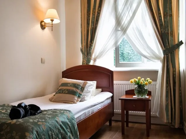 غرفة قياسية بسريرين منفصلين، Hotel Karmel 1/2