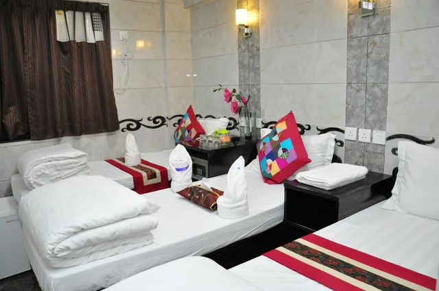 غرفة ثلاثية، Pearl Premium Guest House - Premium Guest House Limited 1/2