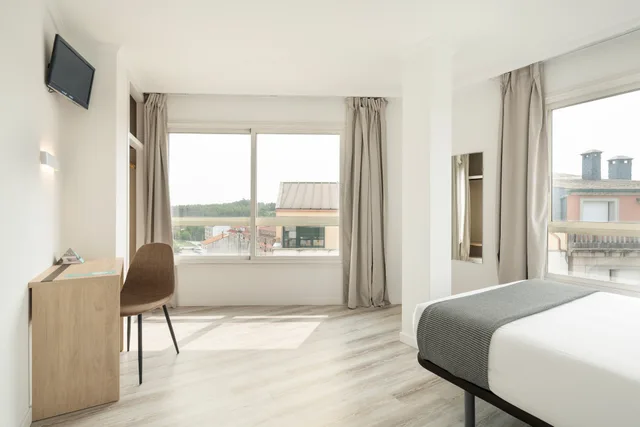 غرفة قياسية بسرير مزدوج أو سريرين منفصلين، Hotel Alda Camiño Ingles 5/10