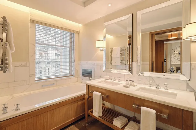 غرفة تنفيذية بسرير كينج، Corinthia Hotel London 4/4