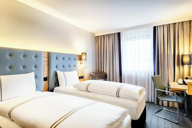 غرفة بسريرين منفصلين، Premier Inn Lindau Hotel 2/5
