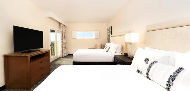 Suite, Multiple Beds, Ocean View, Accessible، Zachari Dunes on Mandalay Beach, Curio Collection by Hilton 1/4