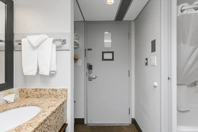 جناح جونيور بسرير كينج، Tonquin Inn Jasper Hotel 7/10