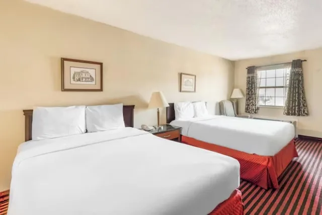 غرفة بسريرين كوين للمدخنين، Rodeway Inn & Suites Jefferson 6/10