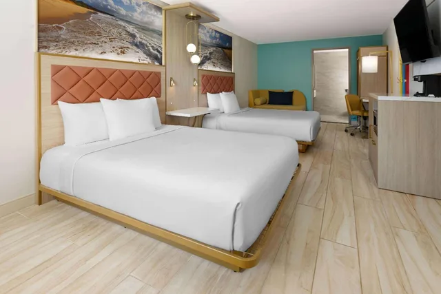 Room, 2 Queen Beds, Accessible, The Vibes Hotel, Trademark Collection by Wyndham 1/3