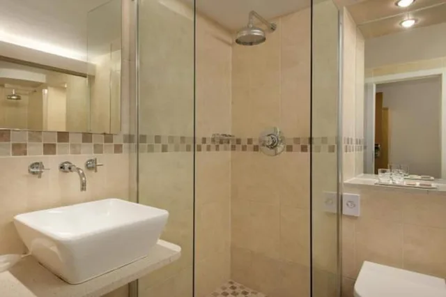 Superior, Double Bed, The Barn Hotel & Spa 8/8