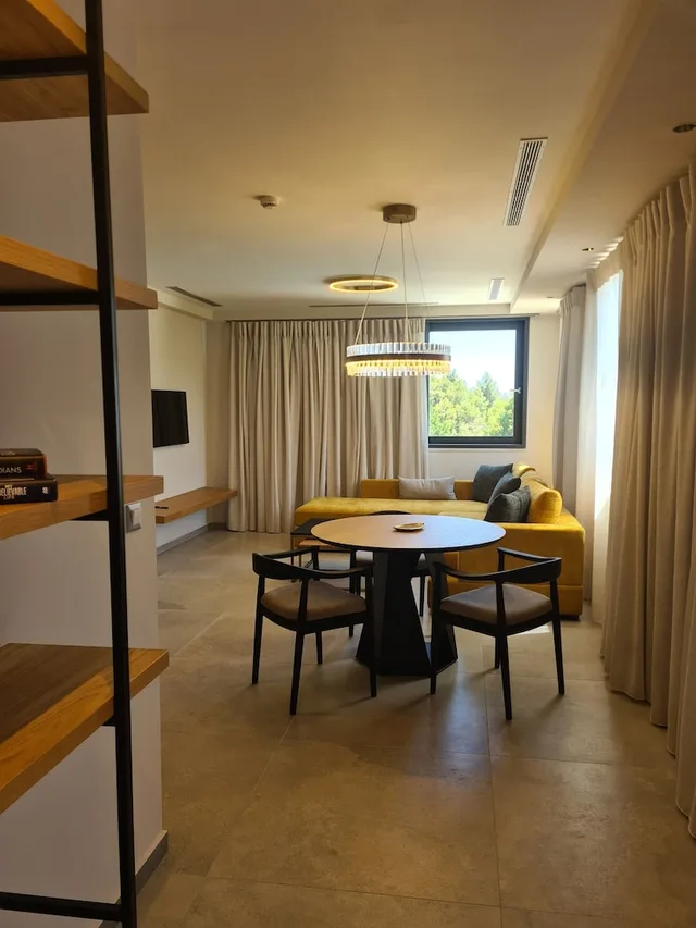Galaxy, Suite, King Bed, Forest View, Outdoor Jetted Tub, Sofa, Celestial All Suites - Adults Only 3/4