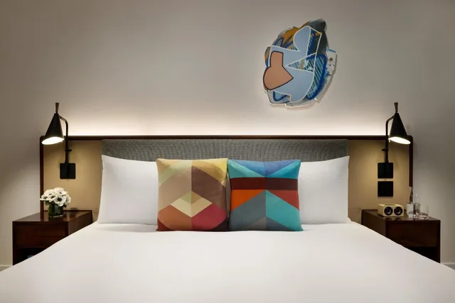 جناح بريميوم بسرير كينج، Hotel Seville NoMad - The Unbound Collection by Hyatt 1/2
