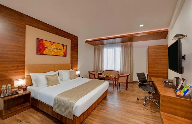 Winter Green Room، The Fern Residency Bhuj 1/2