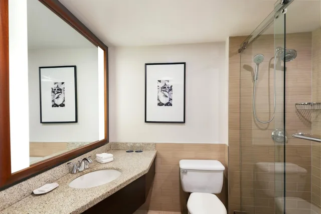 Executive, King Bed, Club Floor، SHERATON VANCOUVER AIRPORT HOTEL 3/4