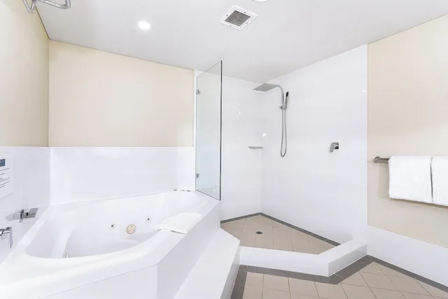 One Bedroom Spa Apartment Ocean View, Quality Resort Sorrento Beach 6/9