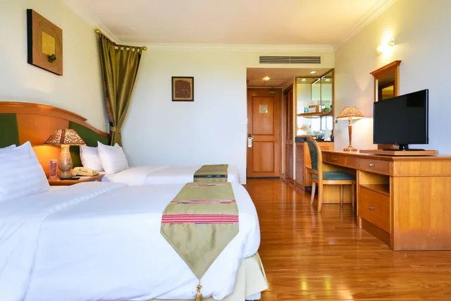 Superior, Twin Beds, ANGKOR CENTURY RESORT AND SPA 2/7
