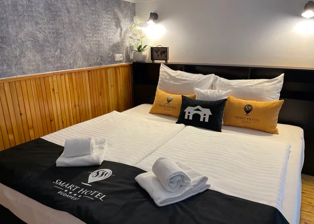 Economy, Apartment, Indoor Building، Smart Hotel Budapest 2/3