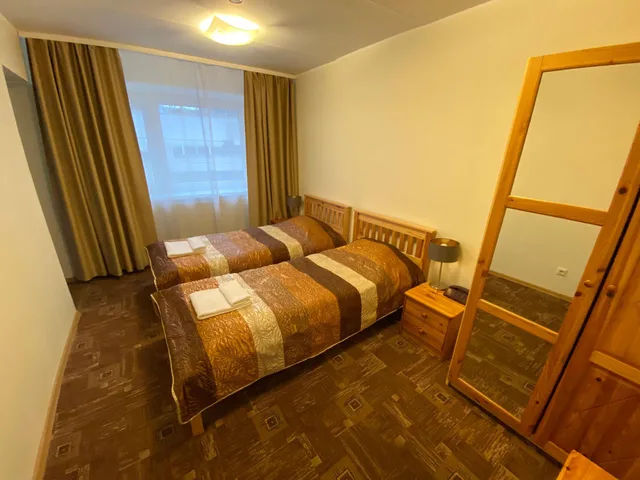 Room, Twin Beds, Private Bathroom, Hotel Dorell 2/2