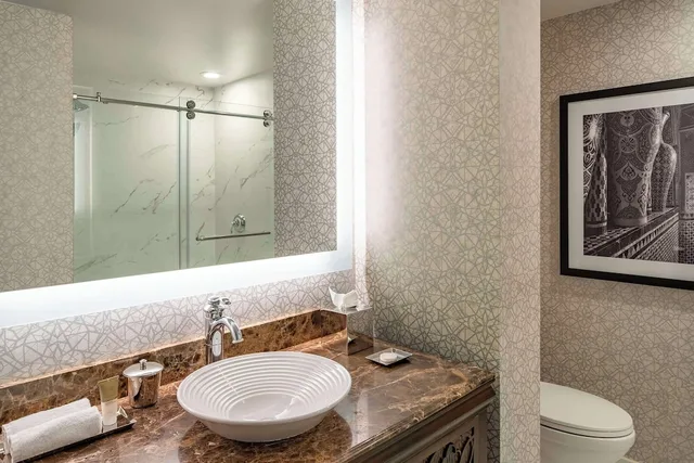 غرفة بسرير كينج مع أريكة، Hyatt Regency Coral Gables 2/4