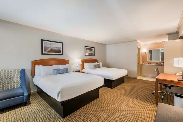 غرفة قياسية بسريرين كوين، Surestay Plus Hotel By Best Western Mountain View 4/7
