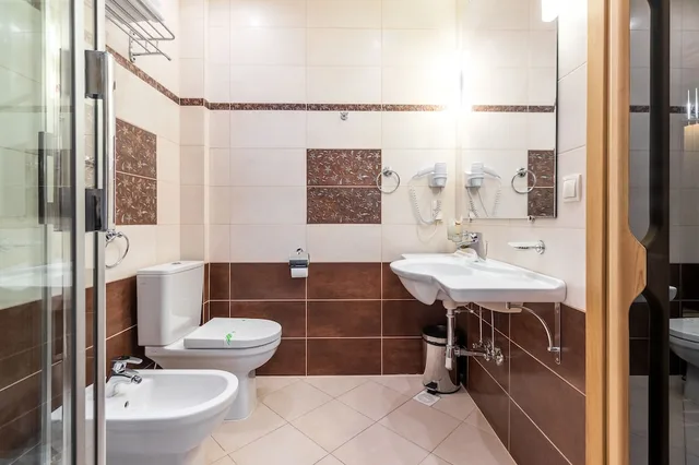 Senior, Suite, King Bed، Regency Hotel 6/10