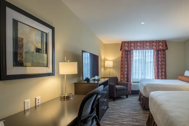 غرفة بسريرين كوين لذوي الإعاقة، Cobblestone Inn & Suites - St. Mary S 2/6