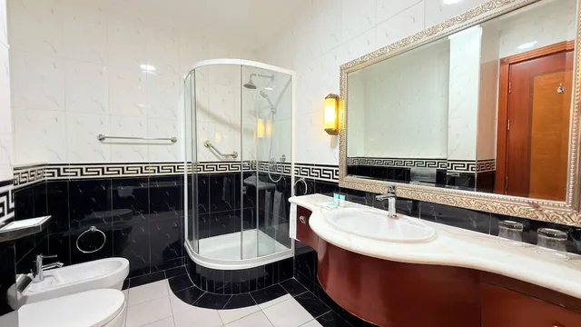 غرفة ديلوكس بسرير كينج، Sunday Hotel Al Barsha Dubai Mall of the Emirates Formerly Grand Excelsior Al Barsha 4/7