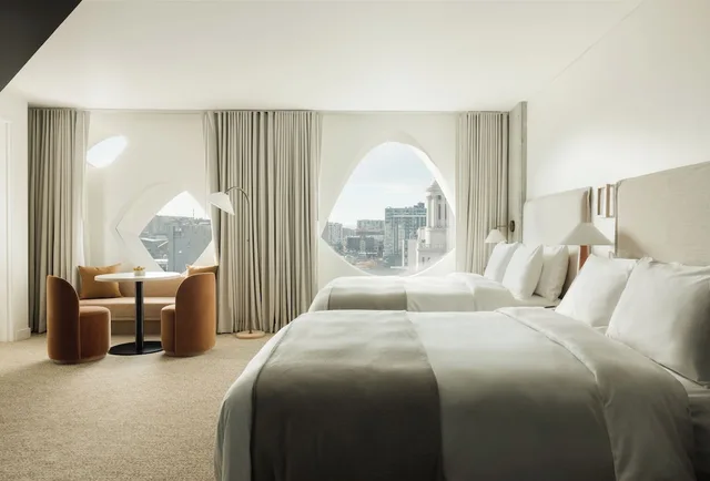 غرفة بسريرين كوين لذوي الإعاقة، Populus Hotel 2/4