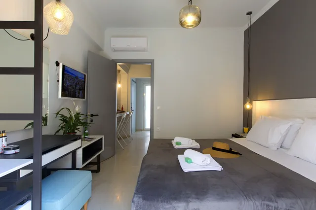 1 Bedroom, Suite, 1 King and 1 Single Beds, City View, Loc Aparthotel Annunziata 6/9