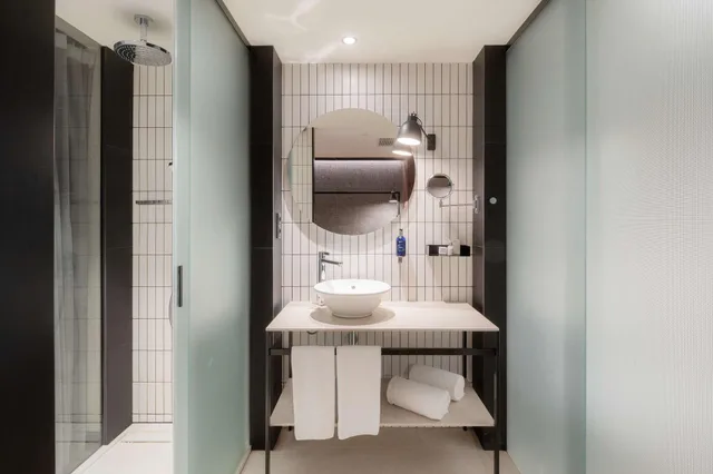 Inner, King Bed، Radisson Blu 1882 Hotel Sagrada Familia Barcelona (ex. Hotel Barcelona 1882) 5/6